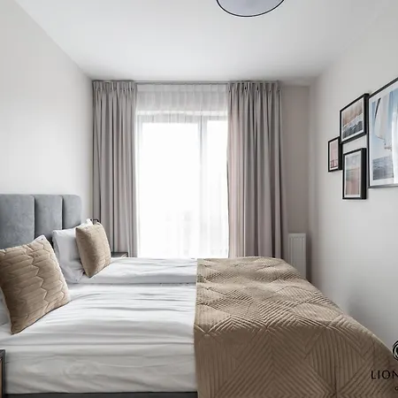 Old Town Scala Apartamens C With Parking By Lion Apartment *