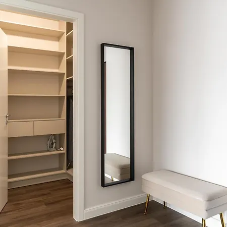 Old Town Scala Apartamens C With Parking By Lion *