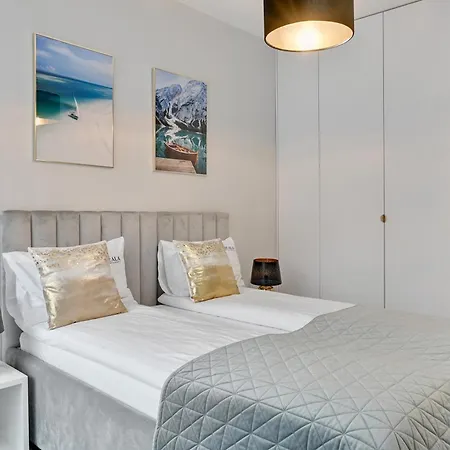 Old Town Scala Apartamens C With Parking By Lion Apartment