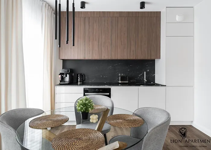 Διαμέρισμα Old Town Scala Apartamens C With Parking By Lion