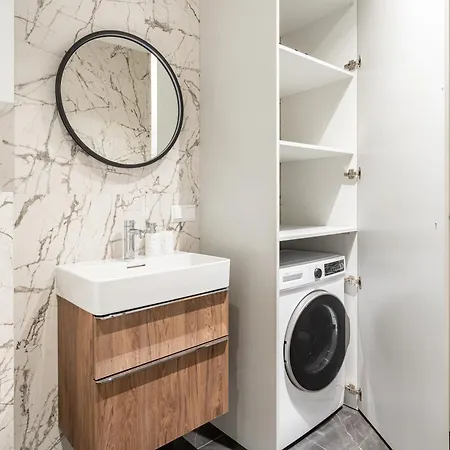 Appartement Old Town Scala Apartamens C With Parking By Lion *